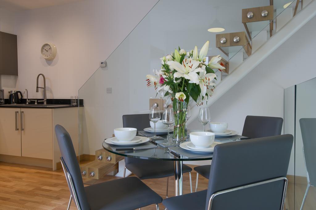 Tailored Stays - Executive Town House CBG Quarto foto